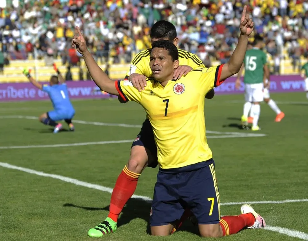 Bacca celebra el segundo gol colombiano
