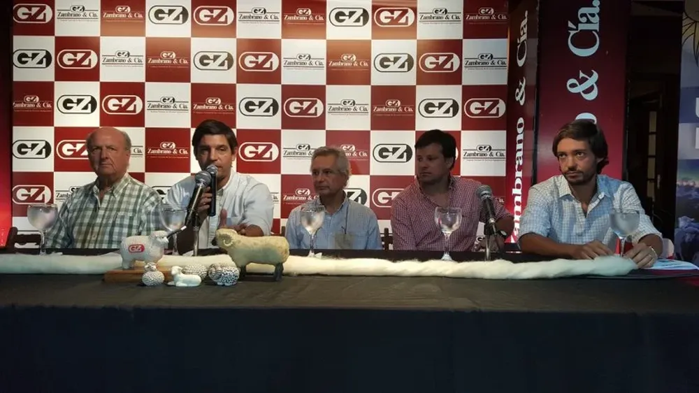 La conferencia para anunciar los detalles de este remate se realizó este lunes en Zambrano & Cía.
