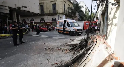 un derrumbe en ciudad vieja y el vendedor de tortas fritas que se salvo la vida