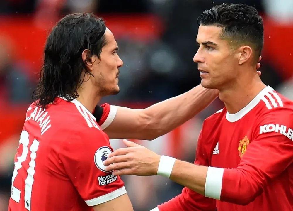 Cavani y Cristiano Ronaldo han jugado pocos partidos juntos en Manchester United Cavani y Cristiano Ronaldo han jugado pocos partidos juntos en Manchester United