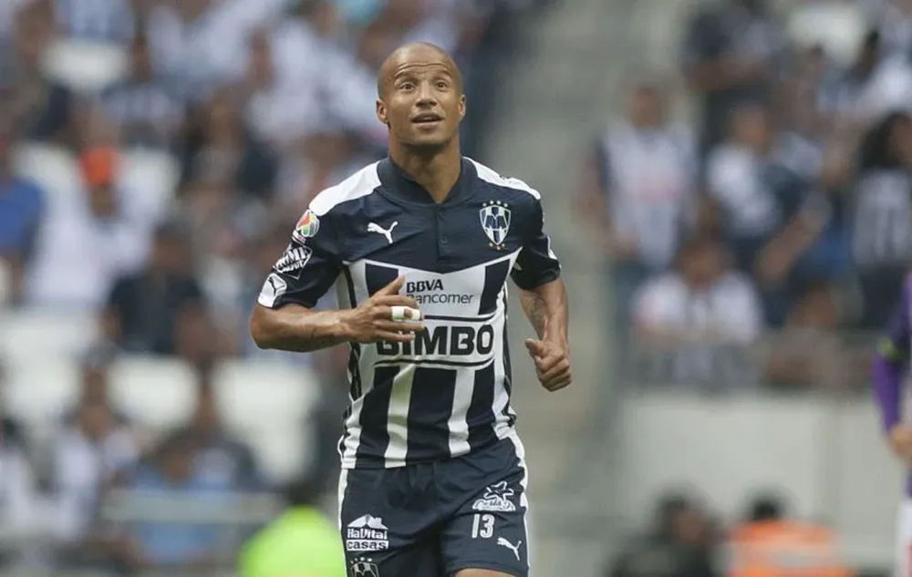 Carlos Sánchez, anotó de penal, en la goleada de Monterrey