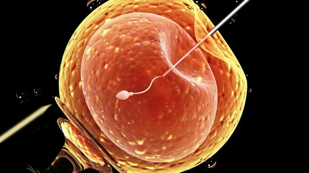 El hombre dice que se inyectó 18 dosis de semen.