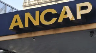 Fachada de Ancap. Archivo