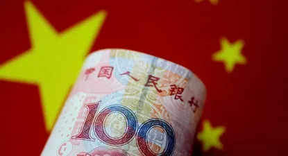 que significa que china deprecie el yuan a su nivel mas bajo en 11 anos
