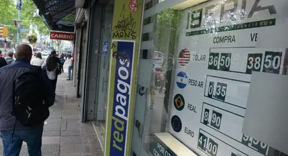 Dólar aumenta por tercer día al hilo y el mayorista se acerca a $ 38