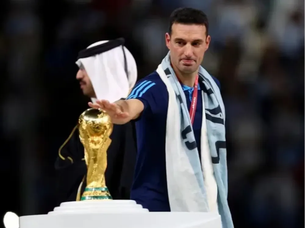 Scaloni brindó una entrevista en italiano