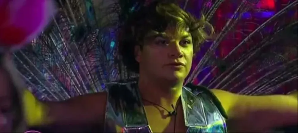 Sorpresa total en Gran Hermano: el beso apasionado menos esperado en la fiesta del viernes