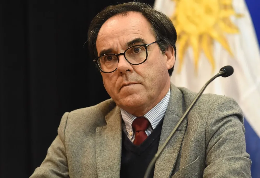 Ministro de Ambiente Robert Bouvier