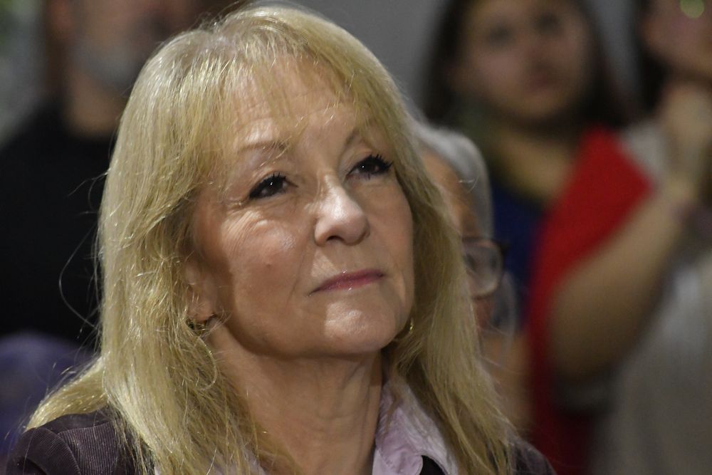 Carolina Cosse se encuentra en licencia sin goce de sueldo en la intendencia mientas se dedica a la campaña presidencial