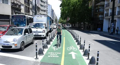 im lleva a la justicia caso de conductor que circulo en moto por la ciclovia de 18 de julio