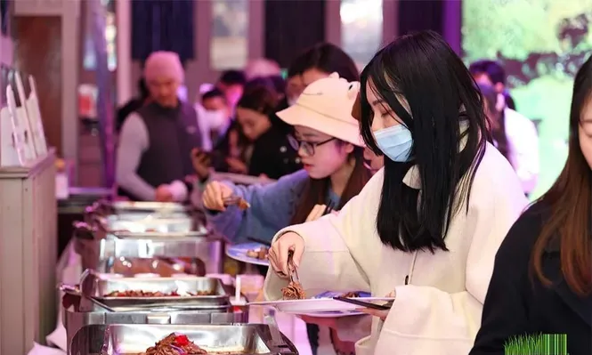 Los chinos se ajustan el cinturón pero seguirán comiendo carne