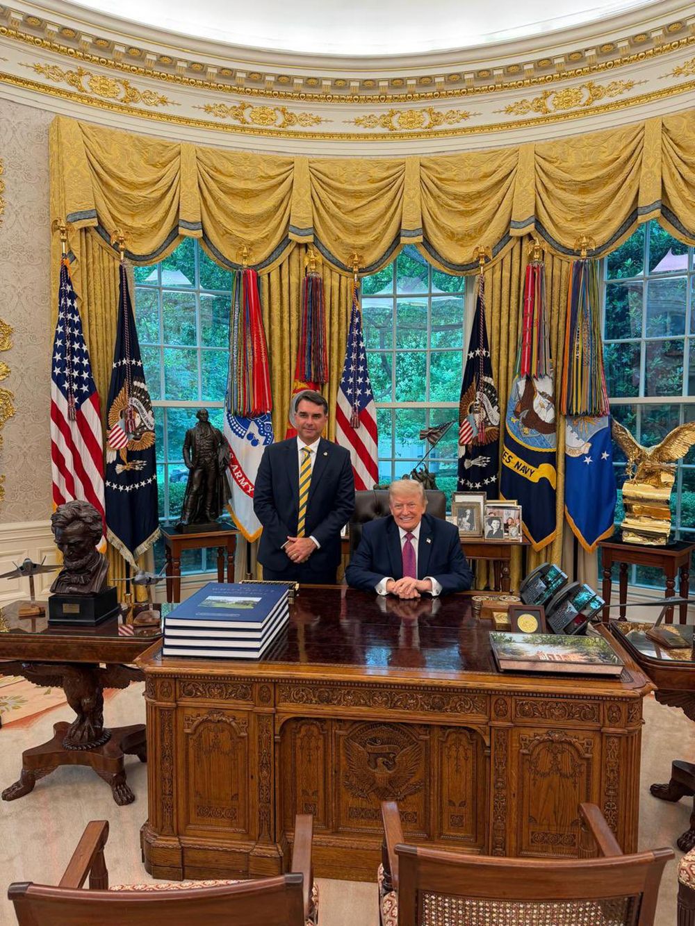 Flávio Bolsonaro - Trump - 26-5-26 - EFE