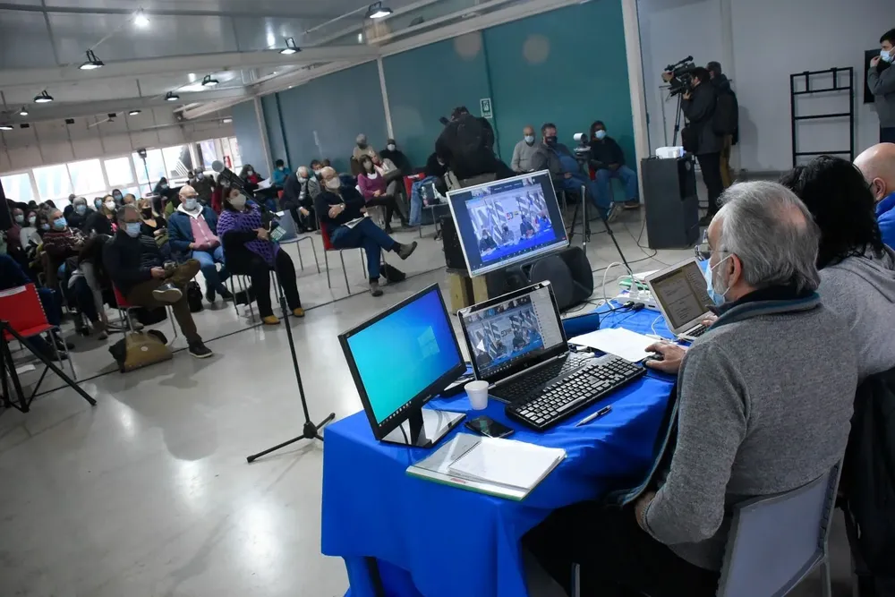FA interviene elecciones en comités argentinos ante cruces internos