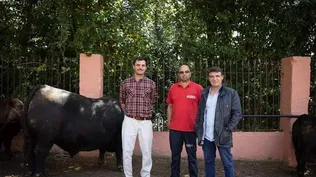 Facundo, Mario y Francisco, integrantes de Bayucuá y el camionero que los acompaña en cada Expo Prado.