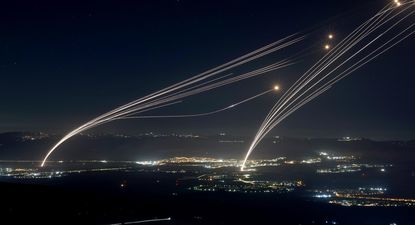 Israel dice que se dispararon más de 50 misiles desde el sur del Líbano. EFE