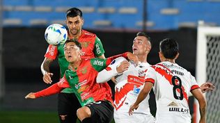 Boston River vs Nacional de Potosí
