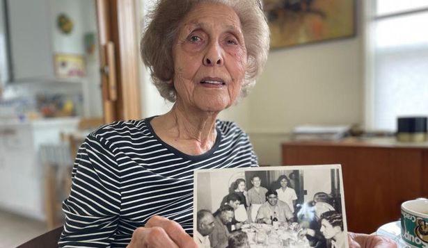 Amelia Singh Netervala es hija de un matrimonio punyabí-mexicano.