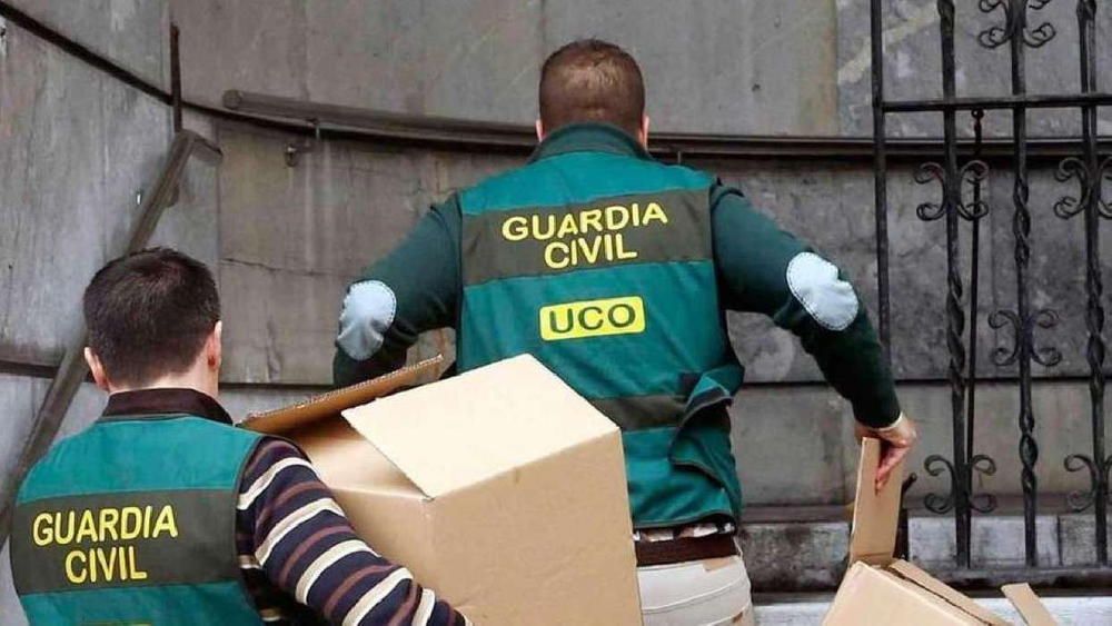 Integrantes de la Unidad&nbsp;Central Operativa de la Guardia Civil en un allanamiento.