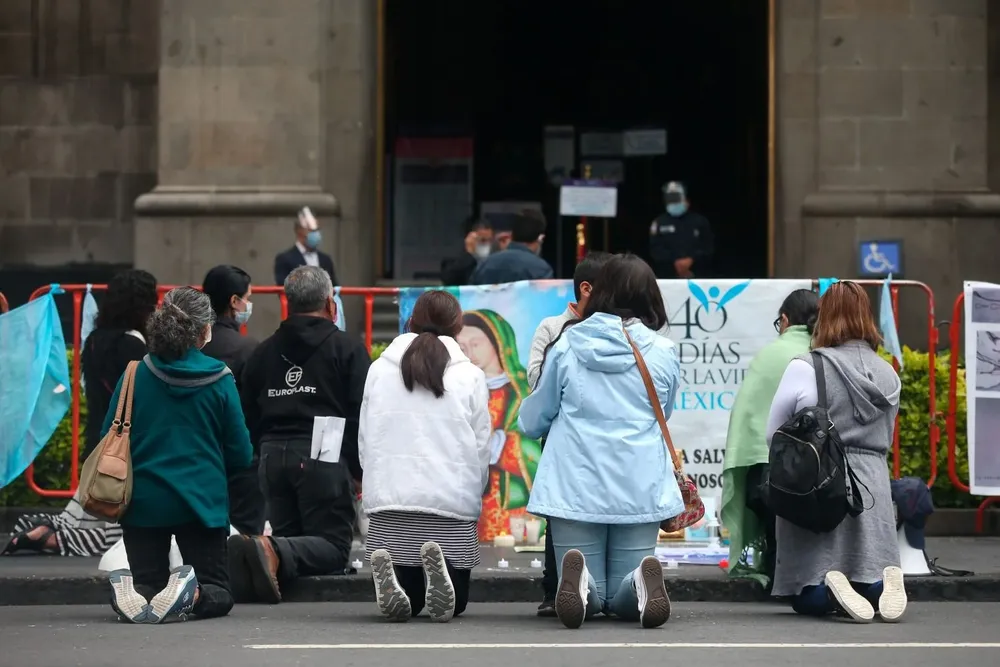 México es un país federado donde los estados son autónomos para dictaminar sus leyes, pero esta tiene alcance nacional