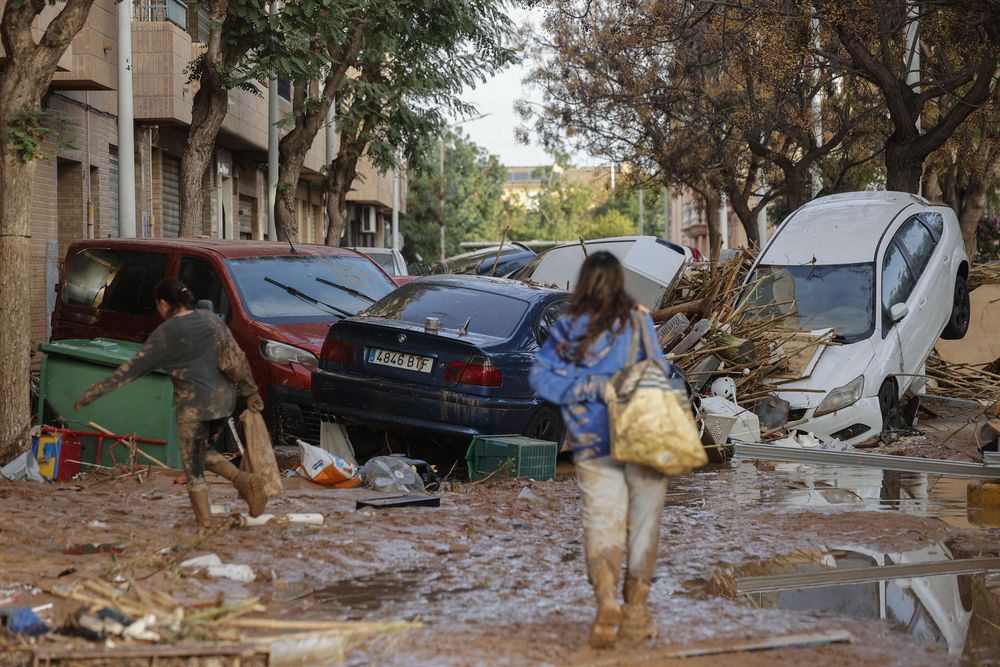 Una zona inundada de Paiporta, municipo de Valencia. EFE