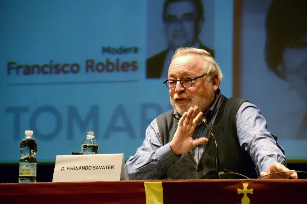 El filósofo Fernando Savater ofrece su apoyo a Ciudadanos.