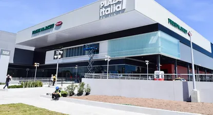 El shopping de Plaza Italia abrió sus puertas al público este viernes