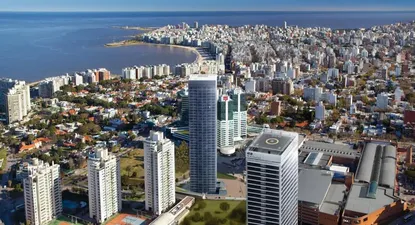 La mayor torre de servicios de Montevideo está en el Buceo