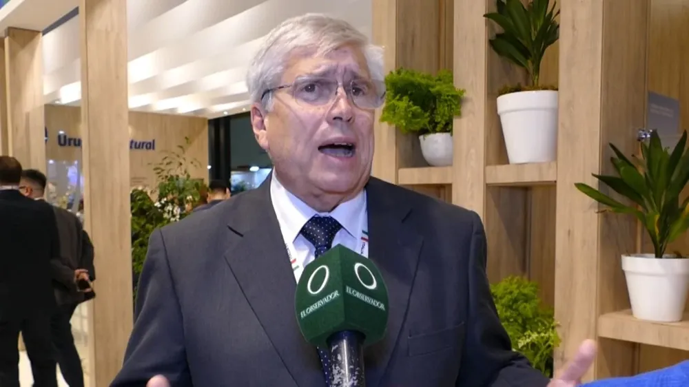 Tabaré Viera, ministro de Turismo