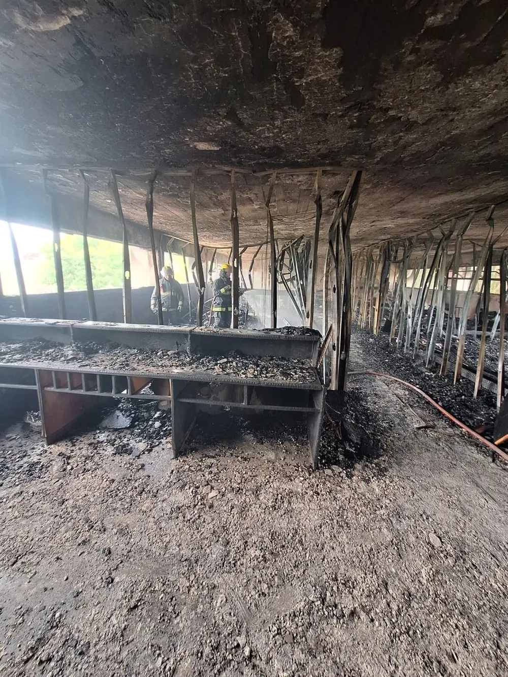 Así quedó el hogar del Mides que se incendió