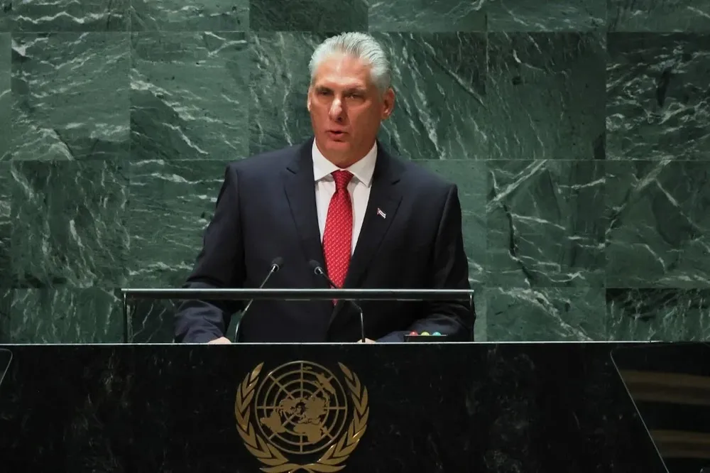 Cuba “sufre un cerco real, una guerra económica extraterritorial, cruel y silenciosa”, dijo Díaz-Canel.