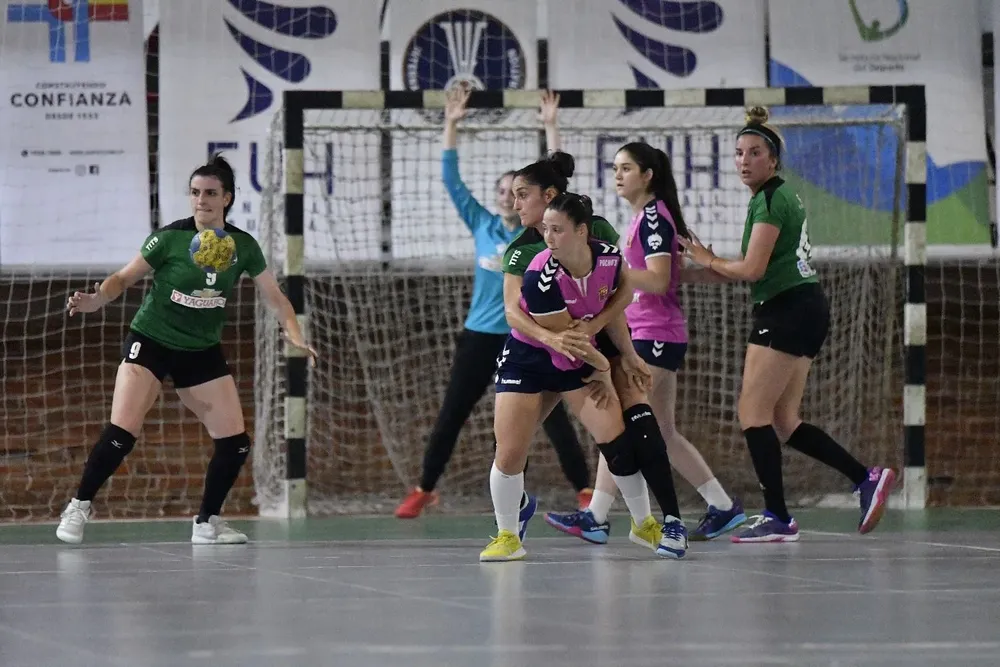 El handball no pudo retomar el Súper 4