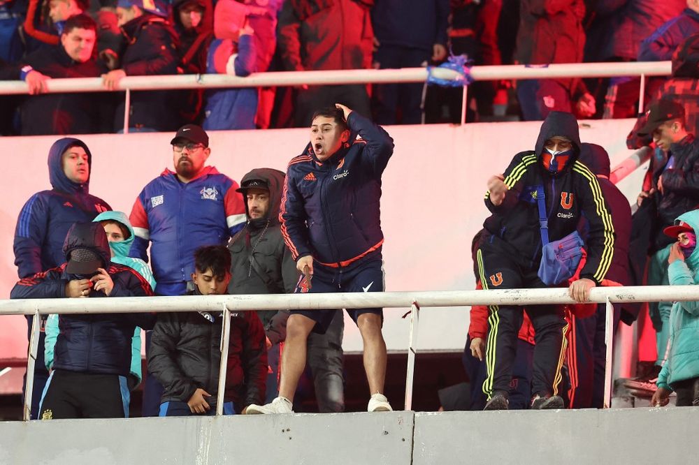 Hinchas de Universidad de Chile en Avellaneda
