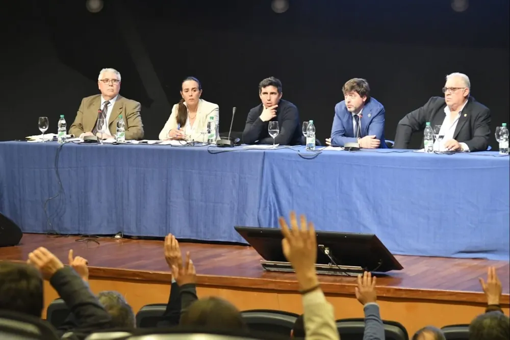 Ignacio Alonso presidió el Congreso de la AUF