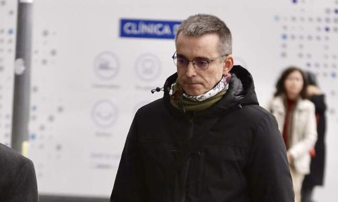 Santiago Laiglesia ingresa al juzgado de Sabadell este viernes, desde donde salio detenido.&nbsp;