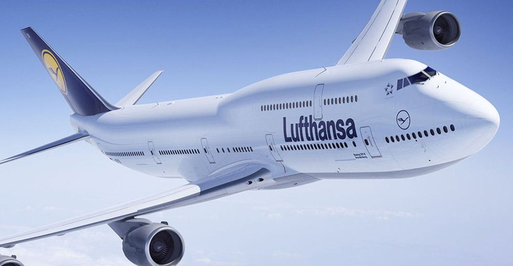 Un avión de Lufhansa en vuelo.&nbsp;