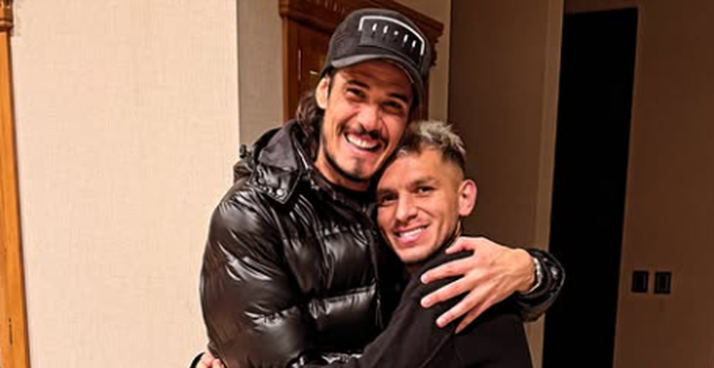 Edinson Cavani y Lucas Torreira en Buenos Aires