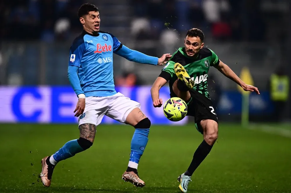 Mathías Olivera en Nápoli