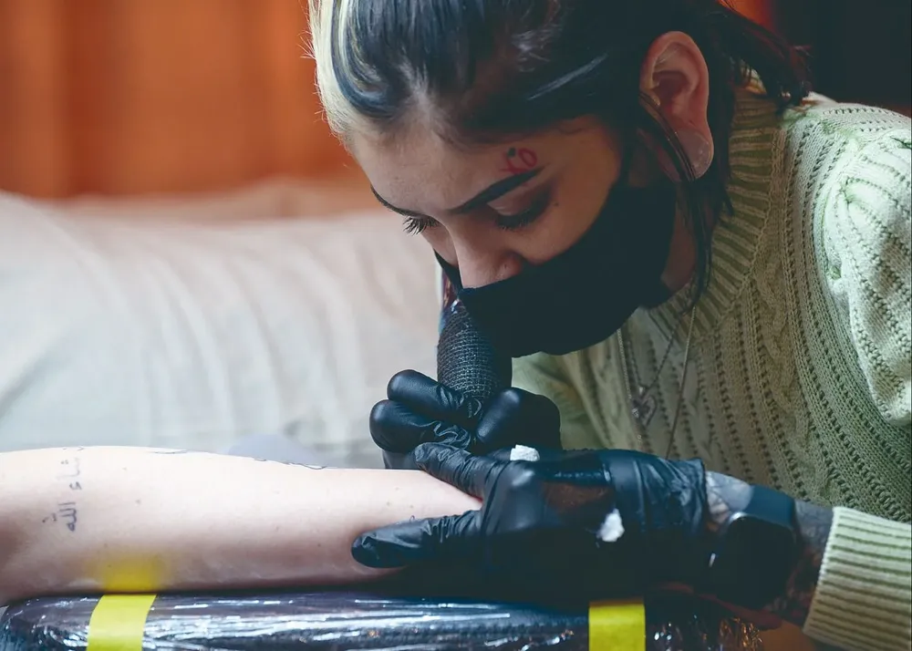 Los nuevos tatuajes efímeros duran un año en la piel