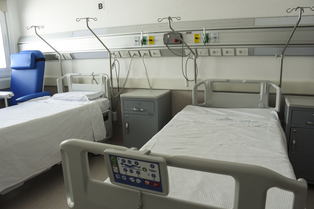 20241003 Sala, camas, ASSE. Recorrida por el Hospital del Cerro por nota de heridos de bala. (1).jpg