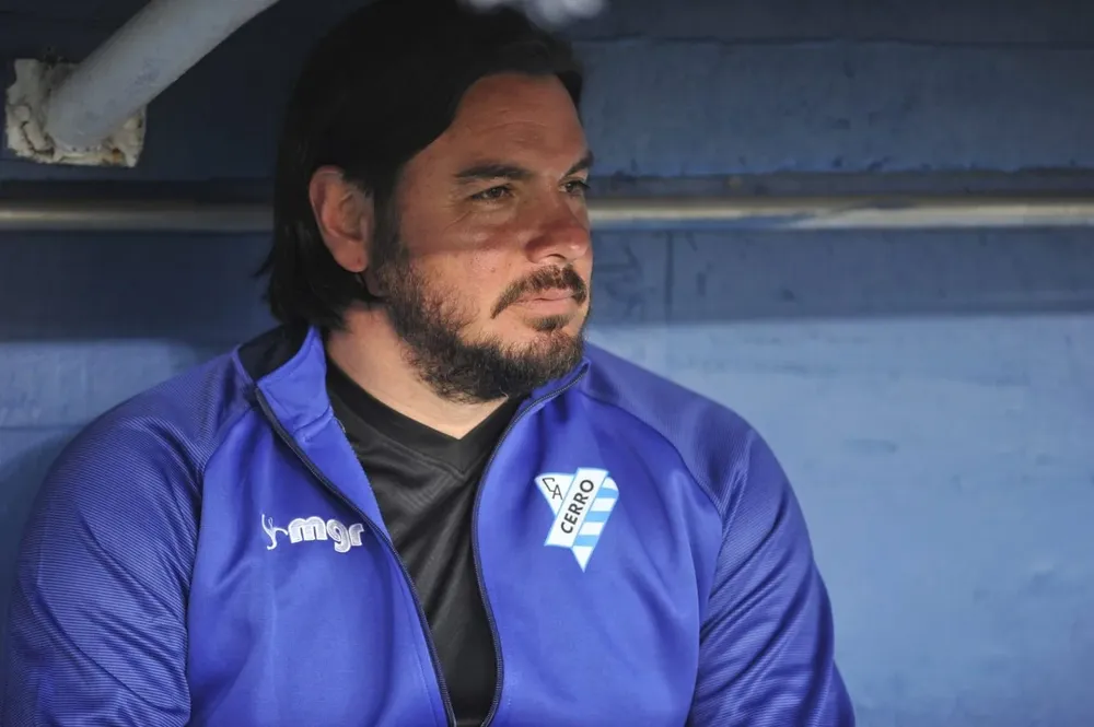 Damián Santín, entrenador de Cerro