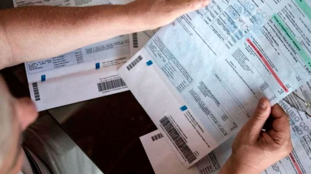 El Gobierno aumentará un 4% las tarifas de luz y gas en septiembre.