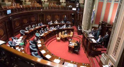 fa convocara a paganini al parlamento por ajuste de tarifas y gestion de empresas publicas