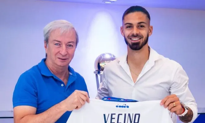 Thiago Vecino cuando fue presentado por Vélez Sarsfield