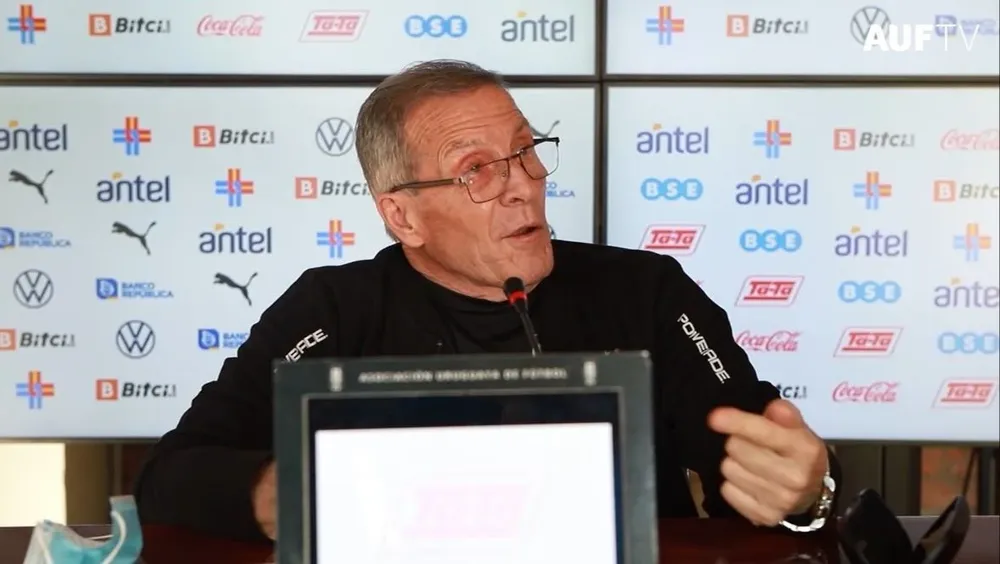 Óscar Tabárez habló de la situación que se dio con Cavani y de los partidos que se vienen por Eliminatorias