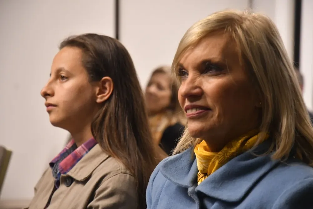 Belén Aquino y Beatriz Argimón