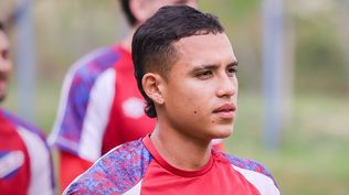 John Guzmán, volante colombiano de Nacional