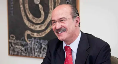 Renunció el presidente del Banco Central Alberto Graña