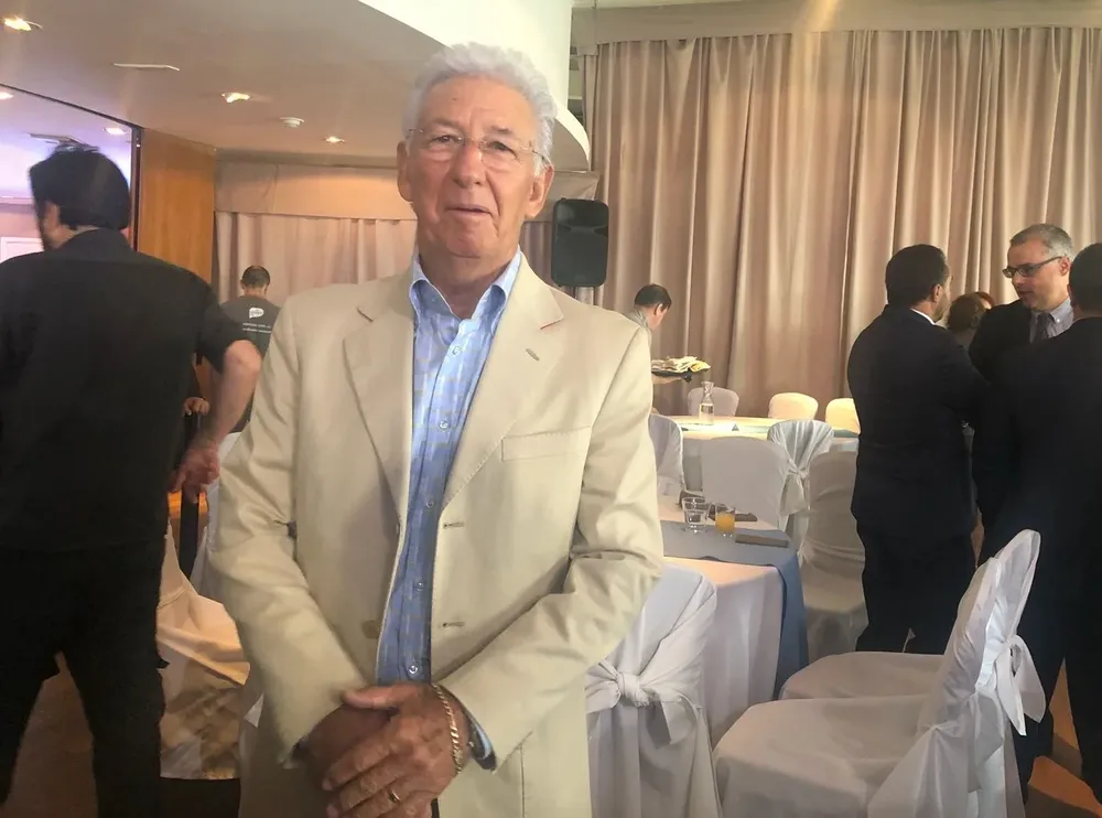 Espárrago en el lanzamiento de Vera+