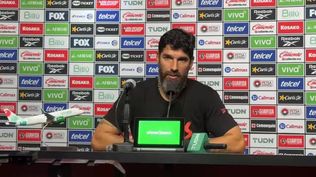 El Loco Abreu fue consultado por el interés de Nacional en la conferencia de prensa