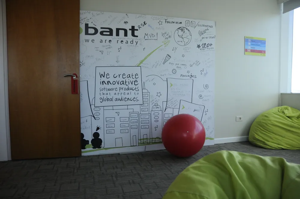 Joaquín González, de 23 años, ingresó como programador en Globant a los 20